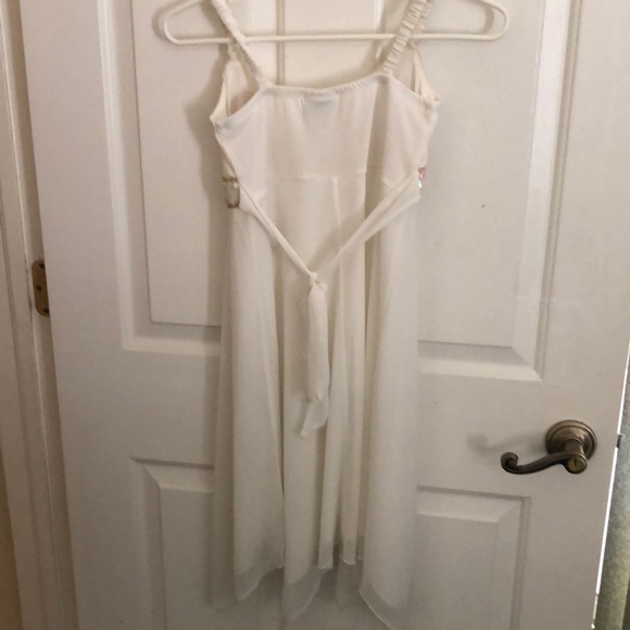 Women Dress - Picture 3 of 5